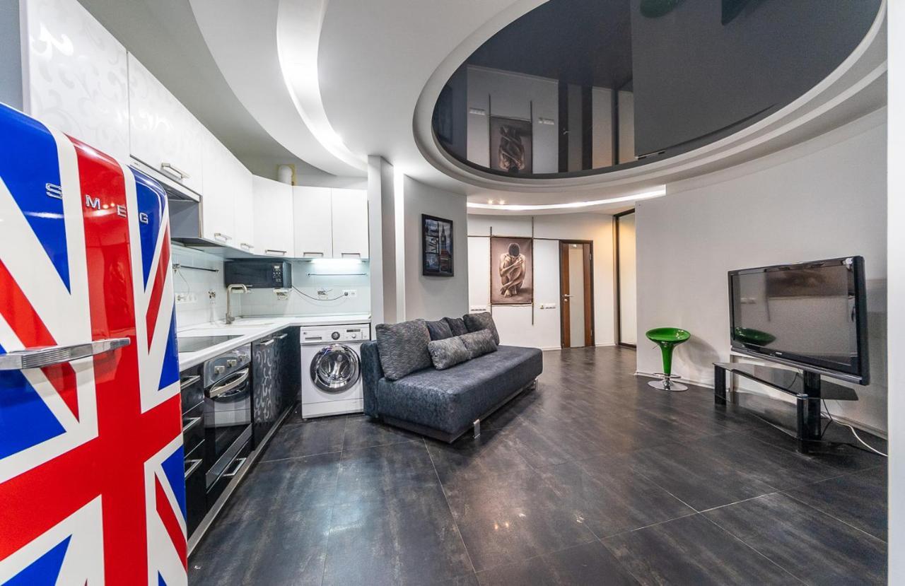 Luxury Apartment, Dniprovska Embankment26, Sokorki Kiev Esterno foto